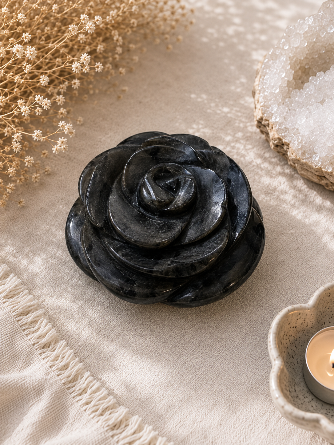 Labradorite rose (100 to 150 gm)